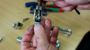 Механический строительный степлер.  Обслуживание и ремонт.