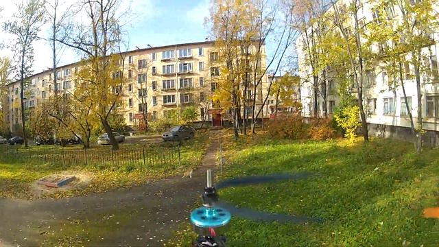 первый полет на квадрокоптере 1 смотреть онлайн