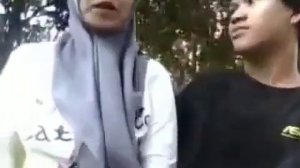 Cipokan disemak semak ketahuan