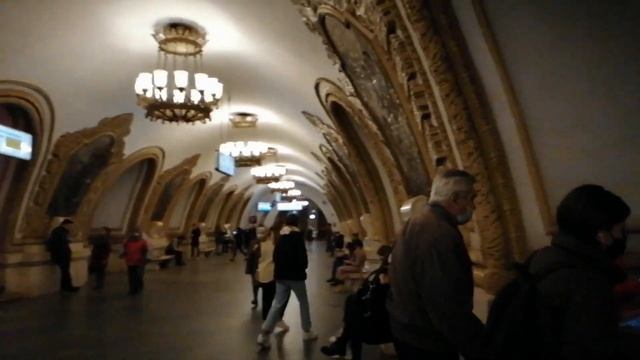 Москва. Станция метро "Киевская" (кольцевая). 7.11.2020. смотреть онлайн