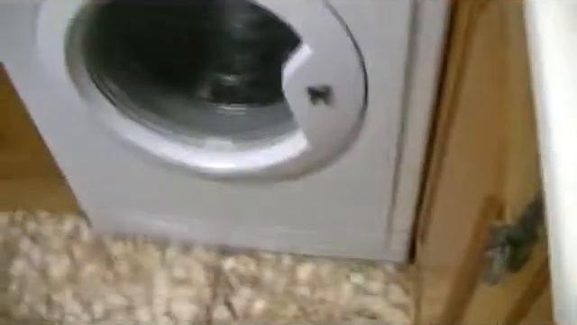 Cómo reparar una lavadora Indesit fallo F05 смотреть онлайн
