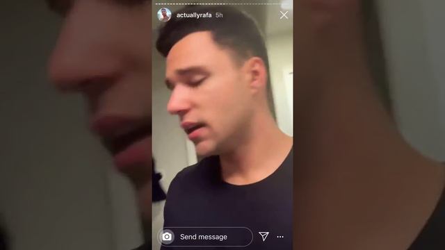 Rafael Silva cooking Pao de Queijo 2.0 смотреть онлайн