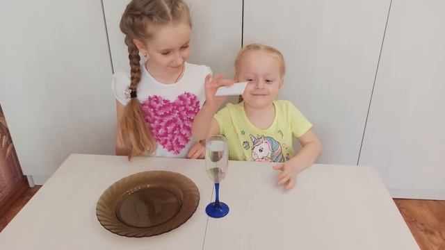 Юные ученые. Выпуск 2 - опыты с водой. смотреть онлайн