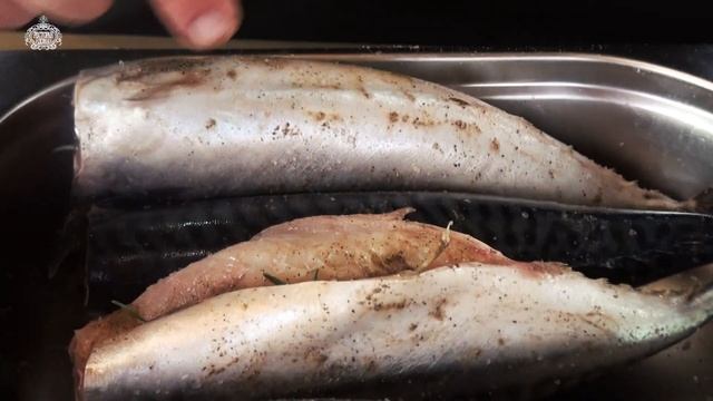 ? Копченая СКУМБРИЯ в домашних условиях | Рыба скумбрия горячего копчения рецепт смотреть онлайн