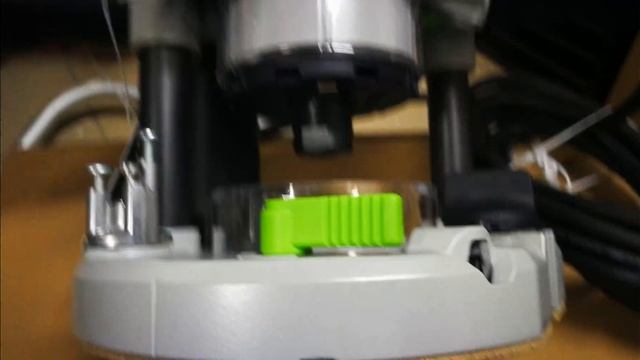 Unpacking / unboxing router Festool OF 2200 EB-Plus 574349 / 574352 смотреть онлайн