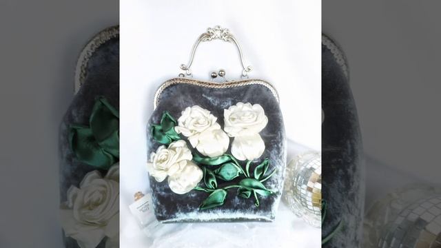 Необыкновенной красоты сумочка ручной работы, вышитая лентами. Handmade handbag. Embroidery ribbons смотреть онлайн