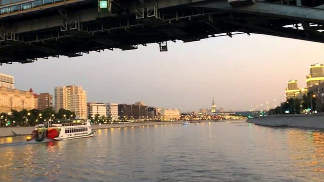 VLOG • поездка в Крым • путешествие на Чёрное море ? смотреть онлайн
