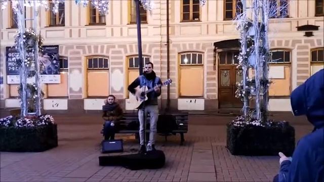Уличные Музыканты Красиво Поет под Гитару Супер Голос ~ Песня Кукушка смотреть онлайн