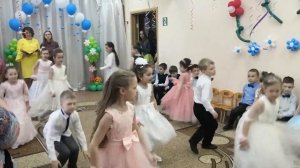 Выпускной танец "Мы маленькие дети" детский сад