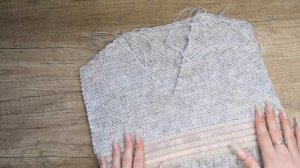 Детская жилетка крючком/ Вязание детям/ Безрукавка