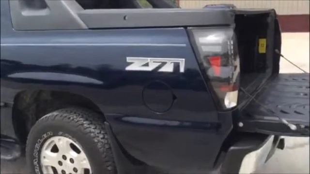 2006 Chevrolet Avalanche Z71 1500 4dr Crew Cab смотреть онлайн