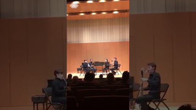 Uhl - Divertimento (for clarinet quartet) I. Allegro смотреть онлайн