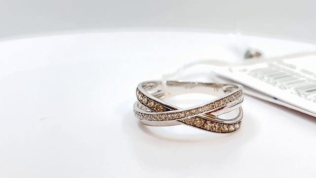 Золотое кольцо с Бриллиантами смотреть онлайн