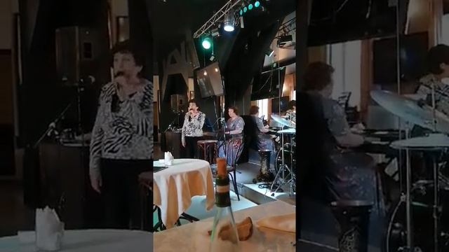На Юбилее у Шамиля отца Романа.Исполняю песню Весеннее танго. смотреть онлайн