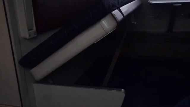 Скрытой камерой в поезде #ириска #июtv