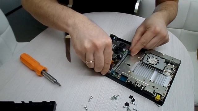 Ремонт PlayStation 2. Лазер не читает, шлейф царапает. смотреть онлайн