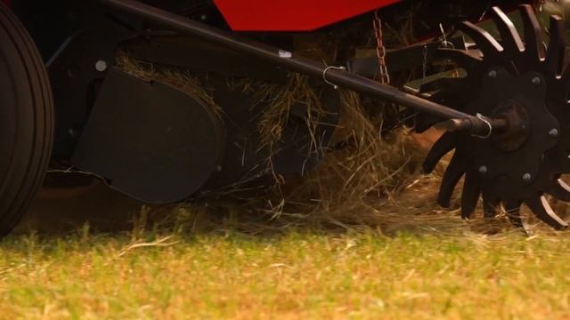 Massey Ferguson | Raking and Tedding for Better Baling смотреть онлайн