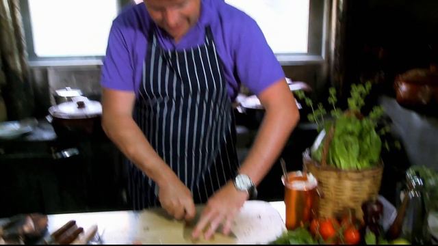 James Cooks A Quick And Easy Yoghurt Chicken Souvlaki | James Martin's Mediterranean смотреть онлайн