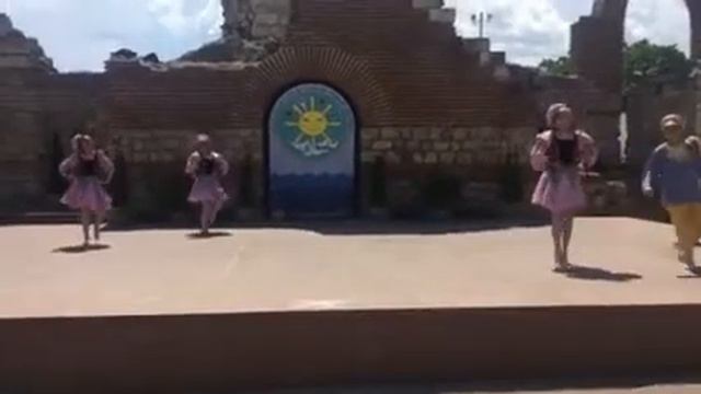 Юрочка. Белорусочка. Болгария, июнь 2018. смотреть онлайн