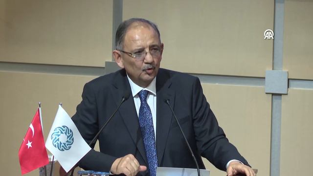 İSTANBUL - Bakan Özhaseki: "Bizim gibi kadim şehirleri olan ülkelerde depreme hazırlanmanın bi смотреть онлайн