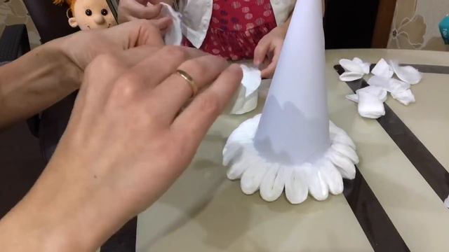 Ёлочка из ватных дисков. Как сделать новогоднюю ёлку? Мастер класс)) смотреть онлайн