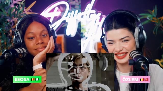 V 'Rainy Days' Official MV reaction смотреть онлайн