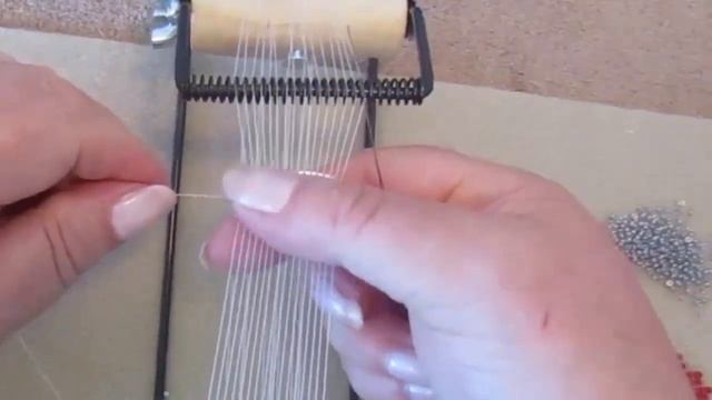 Браслет на станке с концевиками  зажимами