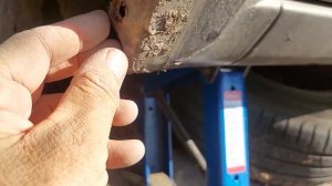 LADA GRANTA FL Ставим увеличенные брызговики