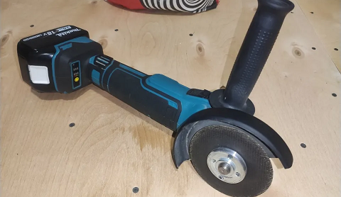 Аккумуляторная Бесщеточная Болгарка с Aliexpress за 2800р 18v 125mm.mp4