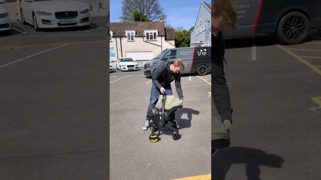 Level 100 dad ?? #doona #carseat #stroller смотреть онлайн