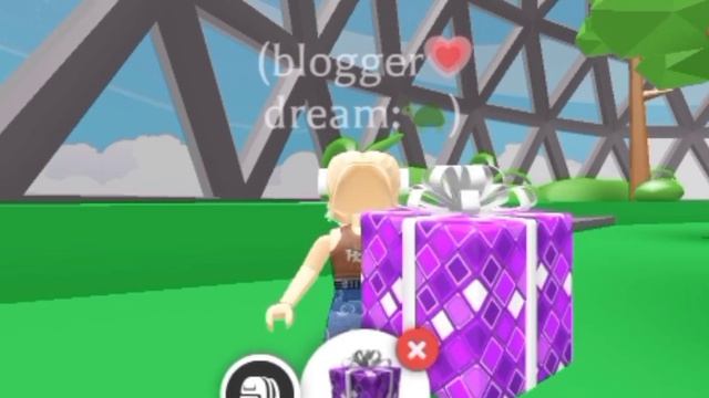 Открываем 1 маленький подарок ? смотреть онлайн