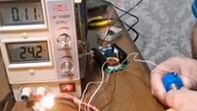 Блок питания 30 Вольт 8 Ампер, на плате XL4016 смотреть онлайн