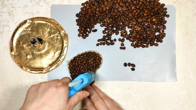 Магнит сердце из джута и кофейных зёрен. Поделки и подарки своими руками. смотреть онлайн