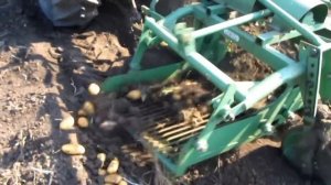 Картофелекопалка грохотного типа