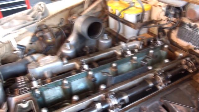 Jaguar XK engine Valve Adjustment Tutorial смотреть онлайн