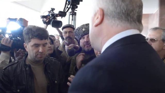 Сергей Донич, депутат от партии регионов в Верховной раде Крыма создает "отряды" смотреть онлайн