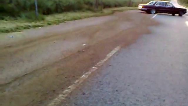 Mercedes 450sel 6.9 W116 dreht mal richtig ab! Turns on ! смотреть онлайн