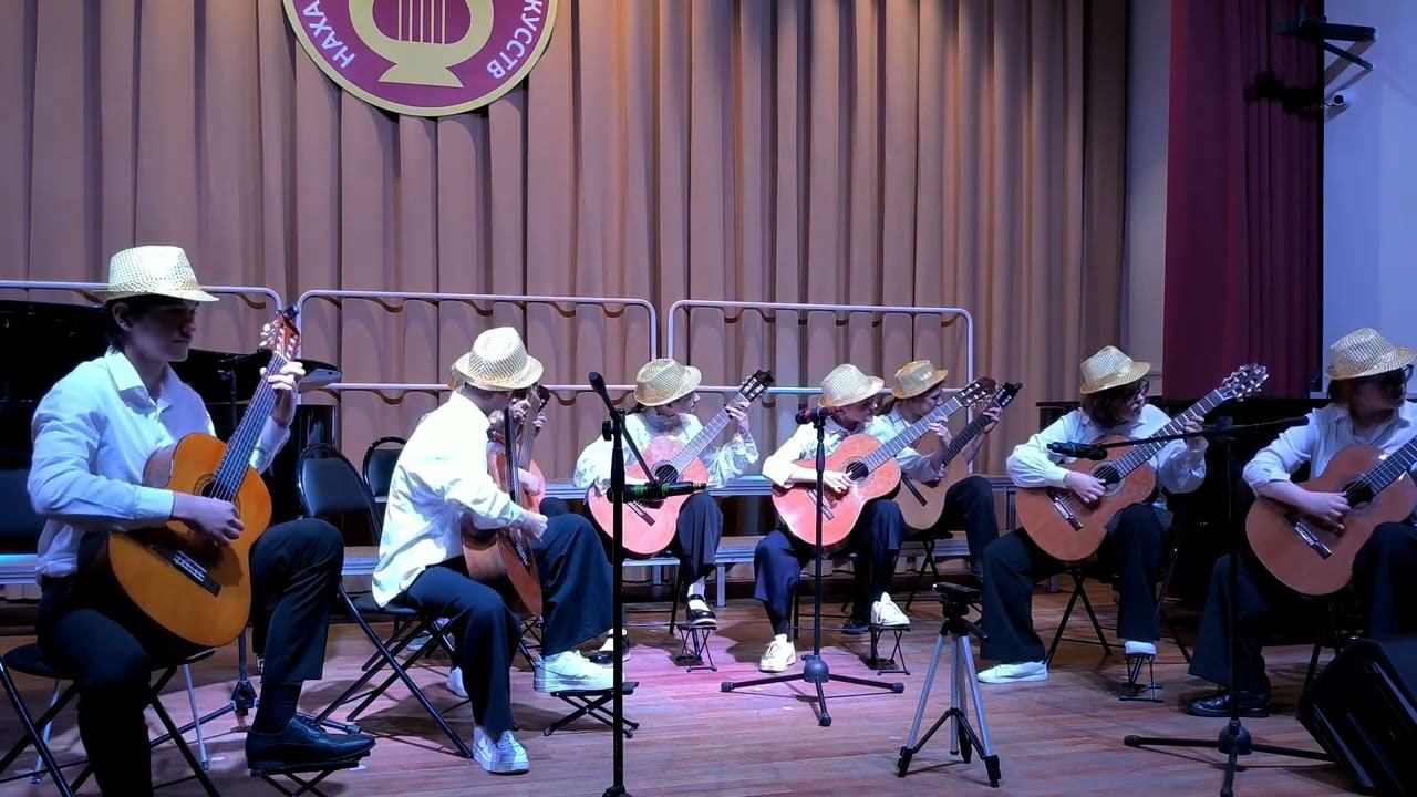 18. А. Цфасман - «Неудачное свидание». Исп. ансамбль гитаристов (рук. Казырин И.А.) смотреть онлайн