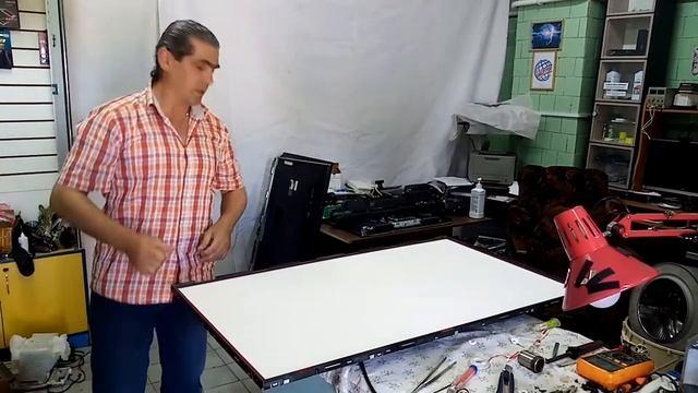 РЕМБЫТТЕХНИКА. Ремонт телевизора LG. (подсветка)