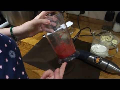 Клубничная вкуснейшая прослойка для торта смотреть онлайн