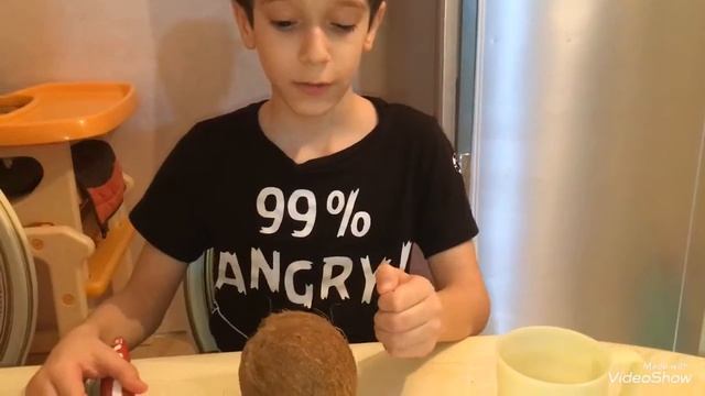 как достать мякоть кокоса смотреть онлайн