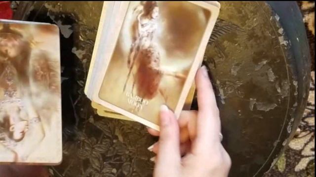 My new favorite deck: The Kwan Yin Oracle смотреть онлайн