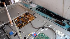 LG 42LM615T  Ошибка. Мигает 4 раза.