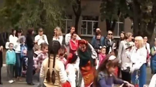 Фрагмент выступления с праздника "Свято родини" смотреть онлайн
