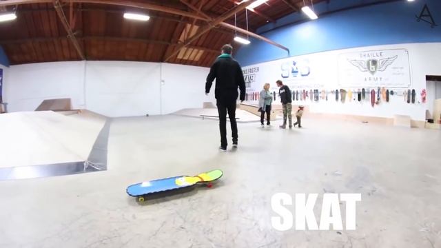 СКЕЙТБОРД - МАРДЖ СИМПСОН! (THE MARGE SIMPSON SKATEBOARD!) смотреть онлайн