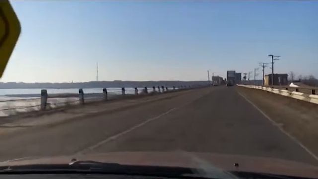 Жахливий стан дорожнього покриття смотреть онлайн