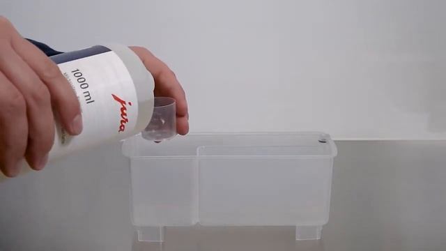 Jura GIGA X3 - Cleaning the milk system смотреть онлайн