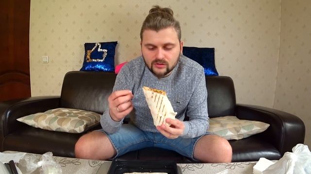 Шаурма Биг Тейсти, как из Макдональдса / Обзор доставки Magic Shawarma смотреть онлайн