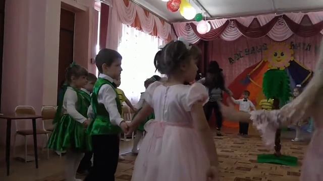 Танец: "Остров Чимби - Римби" смотреть онлайн