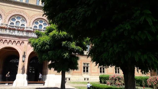 Черновцы (Черновицкий национальный университет имени Юрия Федьковича) смотреть онлайн